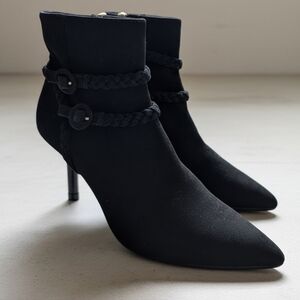 🖤L'Agence Black Suede Ankle Booties w/ Braided BuckleSize 40 (Pre-Loved)